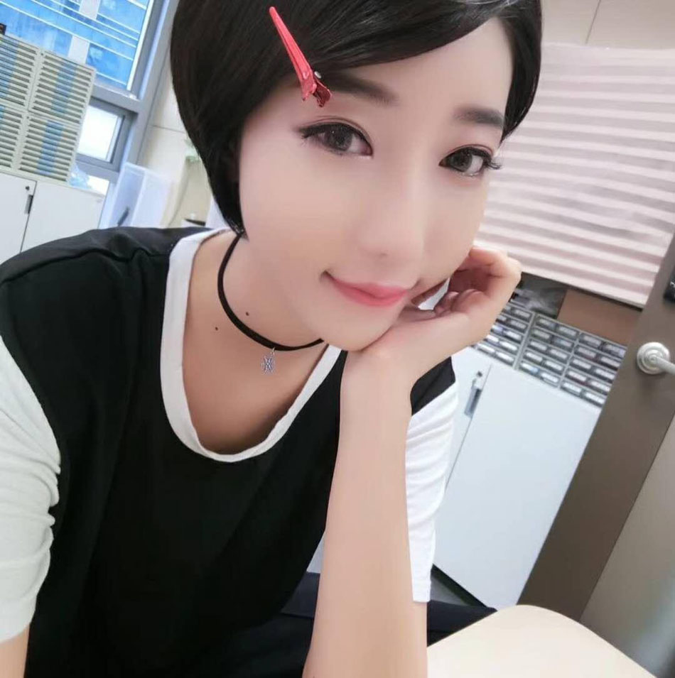 尖脸女生适合什么短发