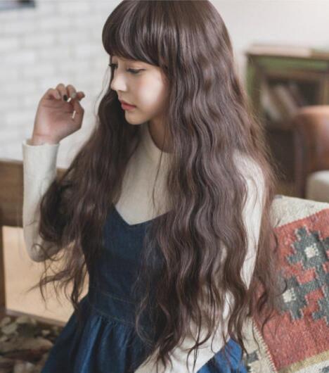 女生长发烟花烫发型图片