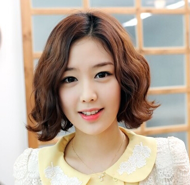 韩式中短发烫发发型图片
