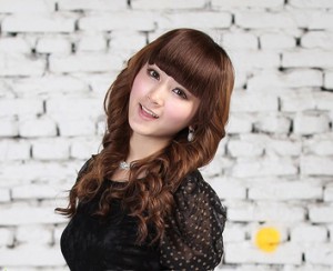 韵味十足的女生螺旋卷发,卷发图片,发型图片