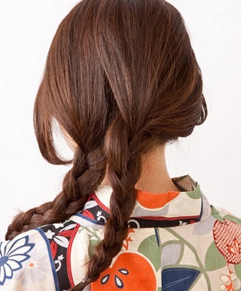 麻花辫侧边低盘发教程图解复古风儿吹起来片