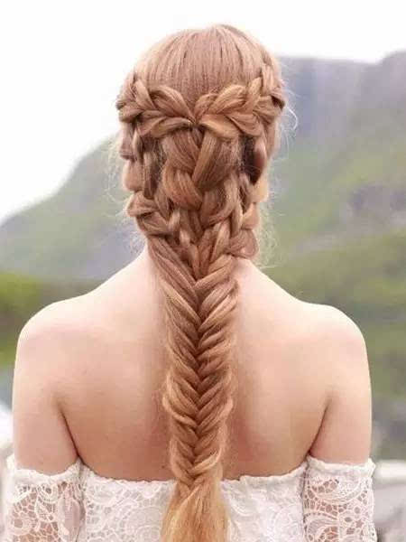 这么美的鱼骨辫请给我打包,鱼骨辫图片,发型图片