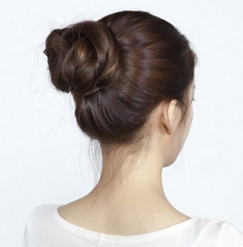 最简单漂亮的韩式丸子头扎法图解片