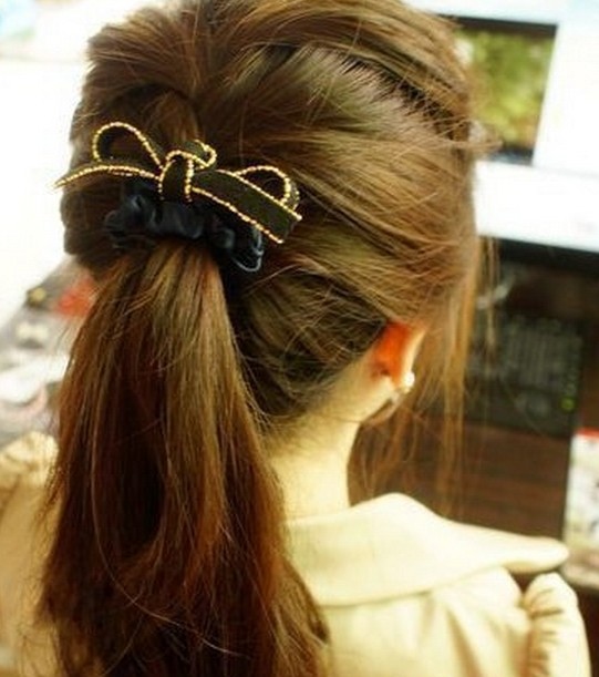 超漂亮马尾蜈蚣辫的的扎法图解片