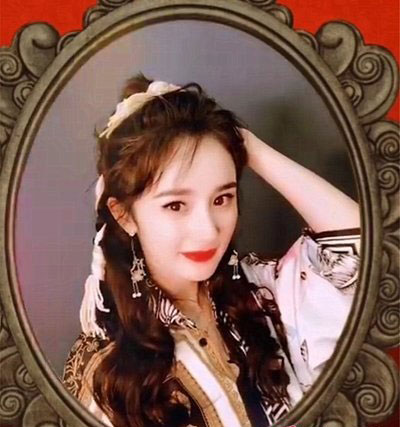 该款是杨幂为了给某款产品做代言所用的造型