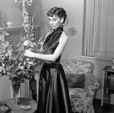 以为有了赫本刘海就是赫本头你是不是忽略了关键地方