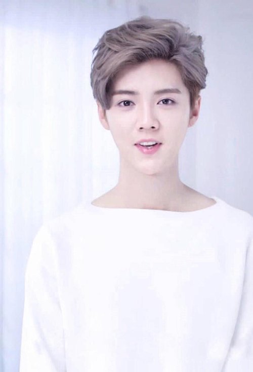 长相清秀的男生短发发型阳光帅气的男生短发图片