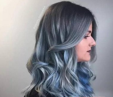 天空蓝发色适用于卷发造型吗脸大脖子粗女孩子烫发设计