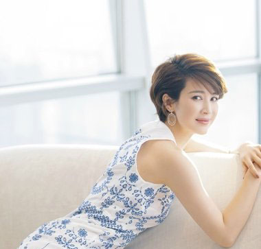 有梨涡你就清丽一点童蕾短发让笑容都动人