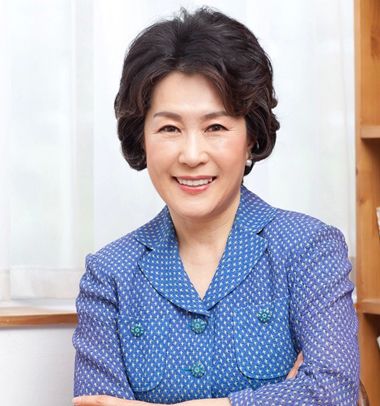 韩国中老年短发发型老年妇女最短发型