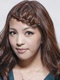 流行斜刘海发型