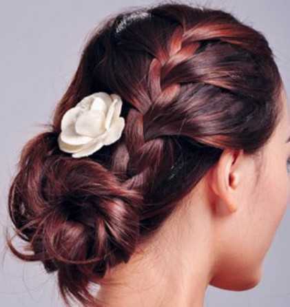 2021最新韩式花苞头盘发