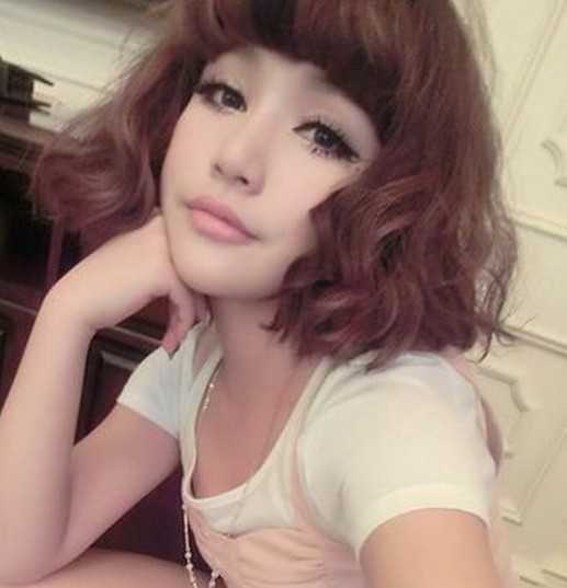 女生气质时尚中短发陶瓷烫发型图,烫发图片,发型图片