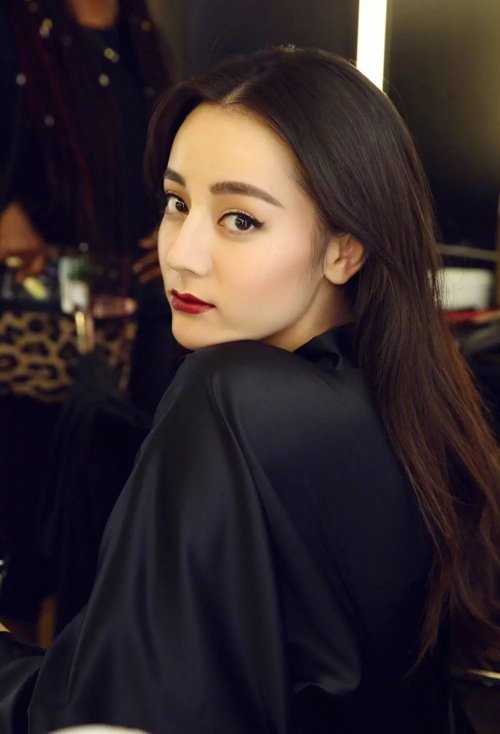 有美人尖的女生适合中分吗,中长发图片,发型图片