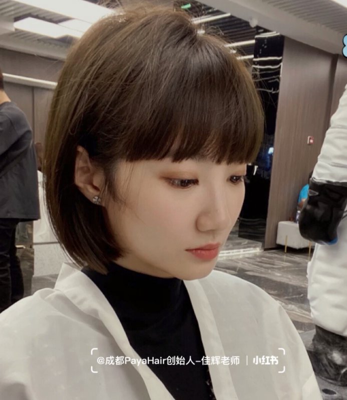 超a女生短发控可酷可甜厚刘海来了