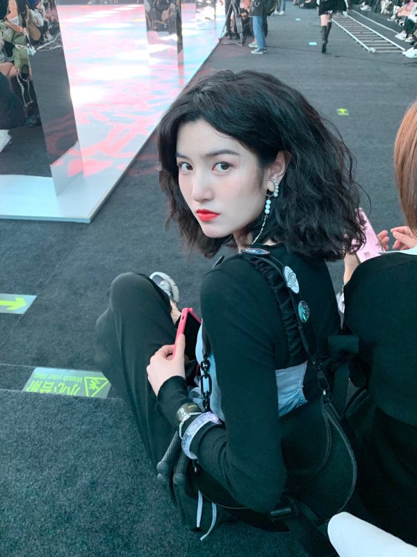 中发羊毛卷蛋卷头大圆脸适合发型细软发