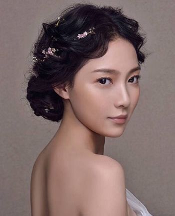 韩式新娘盘发发型图解超新新娘韩式盘发发型