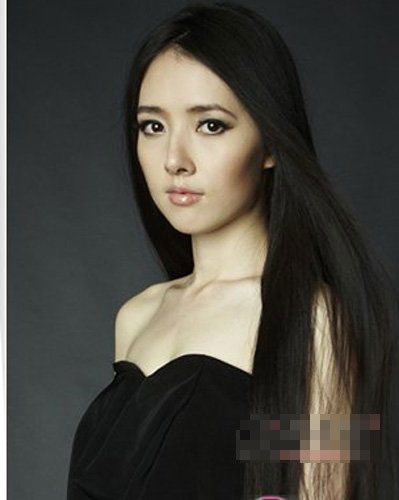 最新流行黑色直板发型潮流女生长直发发型