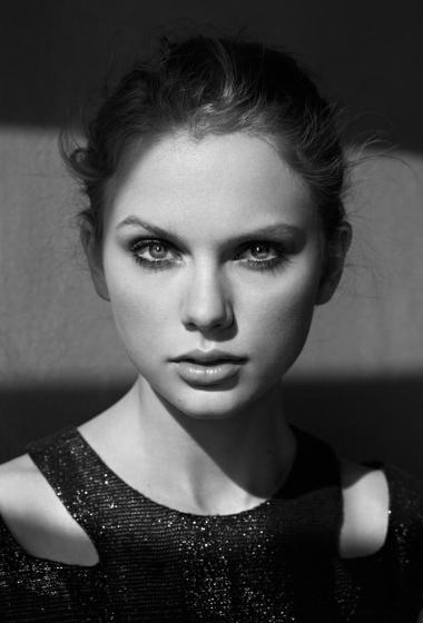 美国明星泰勒斯威夫特黑白质感时尚大片88