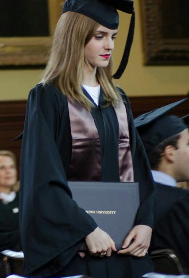 艾玛沃特森毕业典礼图片56