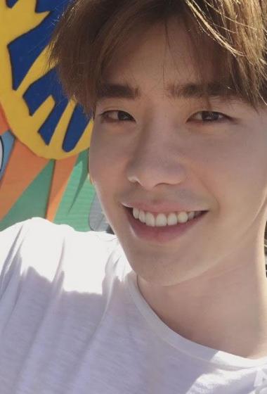 李钟硕自拍生活照李钟硕生活照图片56