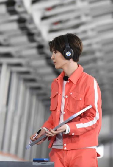 范丞丞奔跑吧高清剧照图片511