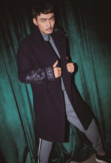 杨烁最新时尚杂志写真高清图片45