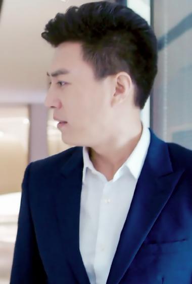 靳东欢乐颂谭宗明帅气图片78