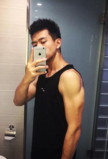 小河神李现阳刚帅气肌肉写真29