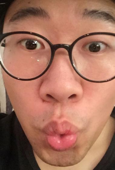 杨迪搞怪自拍图片56