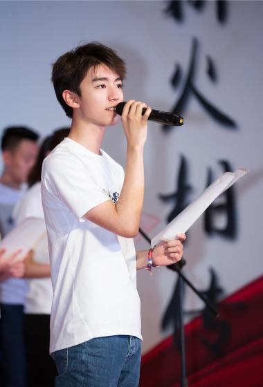 王俊凯北电活动照图片26