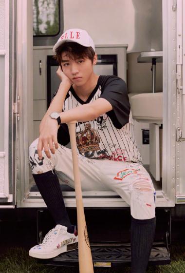 tfboys王俊凯棒球少年青春时尚写真图片89