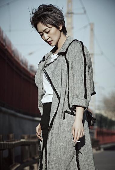 > 王思思帅气图片(6/6)