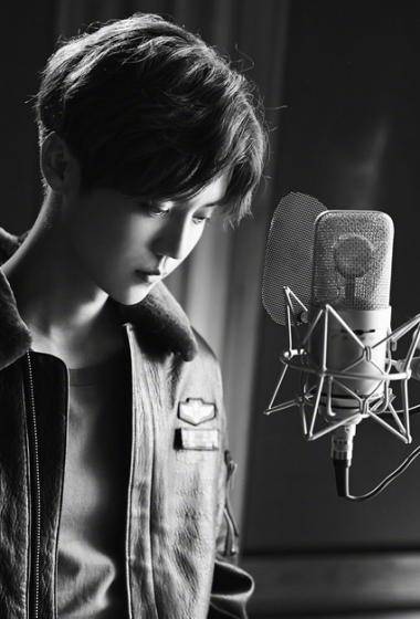 鹿晗献唱电影空天猎剧照高清图片24