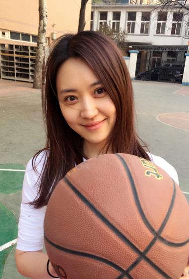 中央电视台主持人黄婷婷图片1213