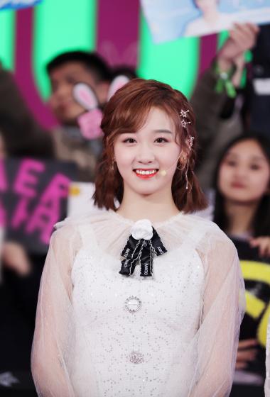 李子璇完美餐厅可爱俏皮图片44