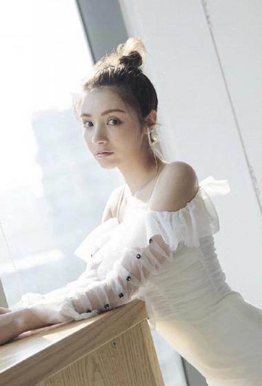 麦迪娜优雅迷人图片57