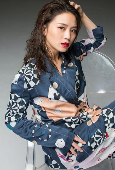 黄英超a睡衣湿发写真图片46