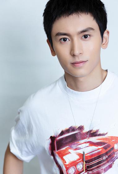 张哲瀚深圳路演帅气写真图片18