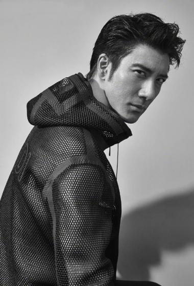 王力宏肌肉内页大片写真图片27