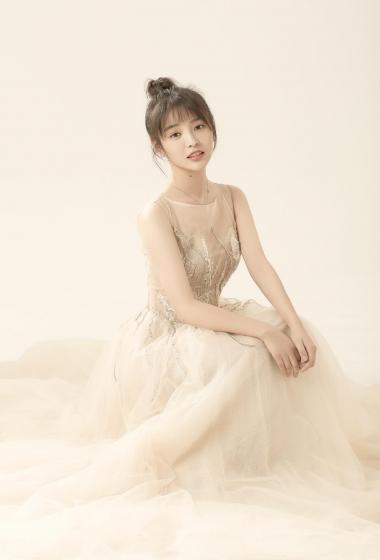 新晋小花孙雅丽仙气性感写真24