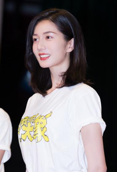 彭杨清爽简约活动照图片25