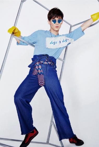 简介:赵志伟简约帅气写真图片,分享一组赵志伟图片给大家,图中的明星