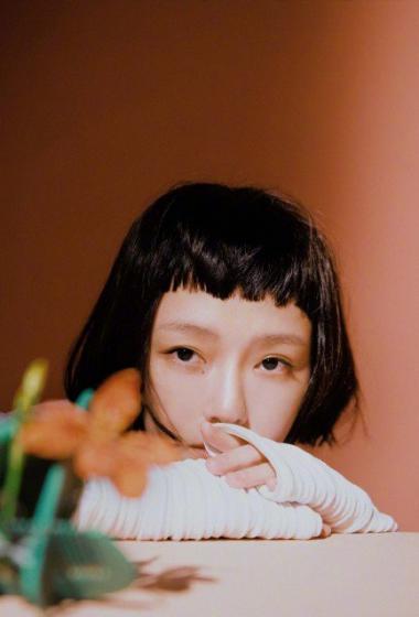 大s徐熙媛短发性感写真图片27