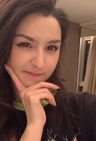 哈尼克孜清新俏皮自拍图片39
