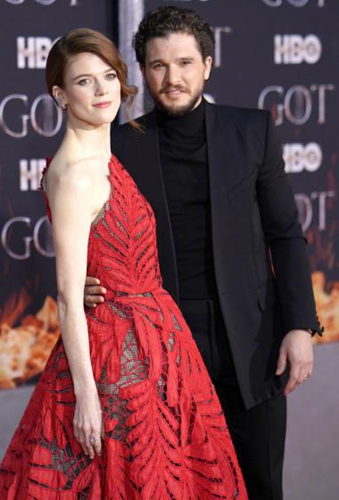 简介:基特·哈灵顿携爱妻现身《权力的游戏》第八季首映礼图片,分享一