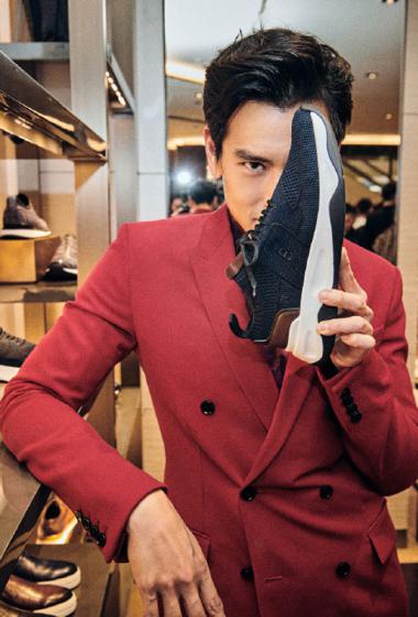彭于晏红色西装活动照图片36