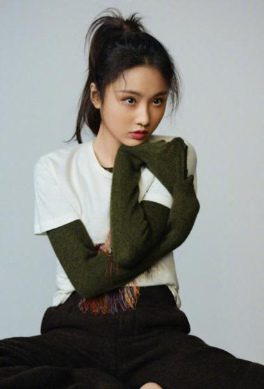 张慧雯早秋时尚写真图片26