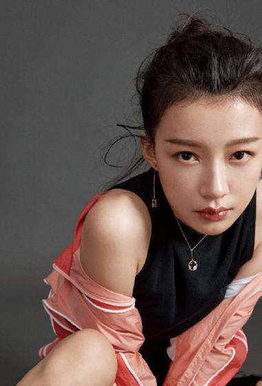 孙怡最新时尚杂志写真大片19