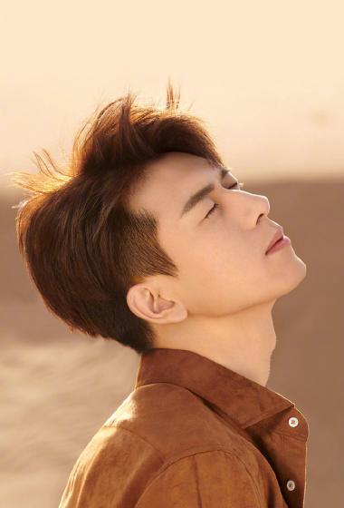 李现超帅沙漠写真图片,李现图片-第4图